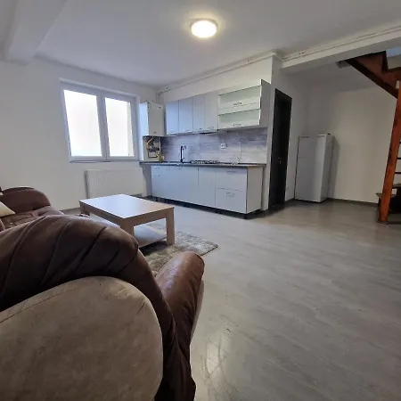 Apartament Cu 2 Bai Apartman